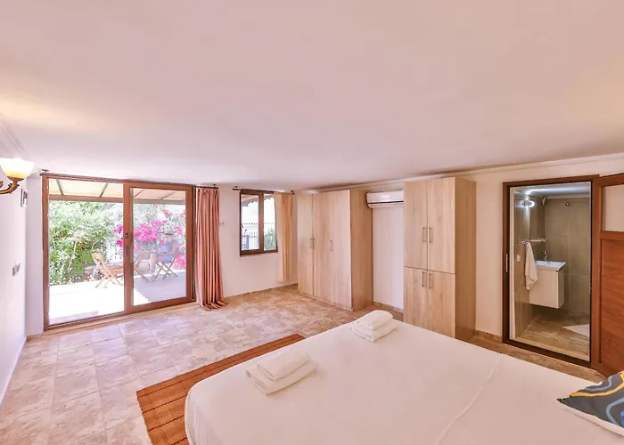 Sunshine, Peninsula 카스